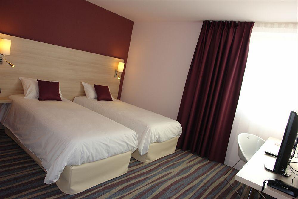 Brit Hotel Vendee Mer Les Achards  외부 사진
