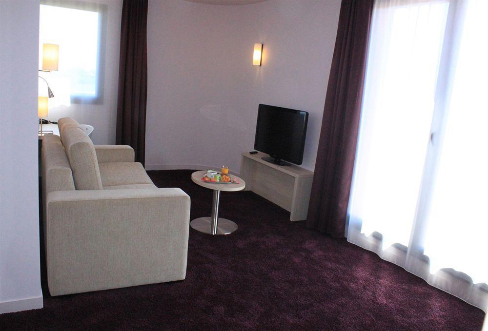 Brit Hotel Vendee Mer Les Achards  외부 사진