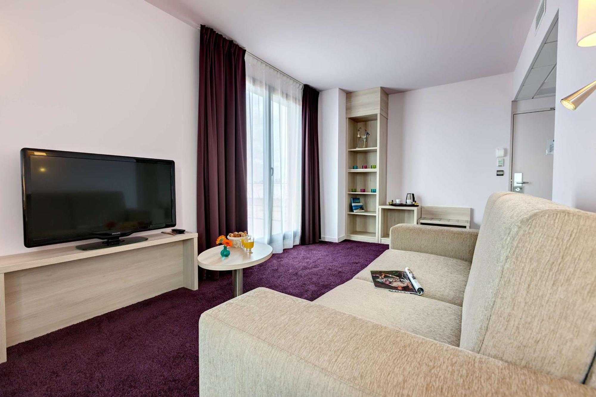 Brit Hotel Vendee Mer Les Achards  외부 사진