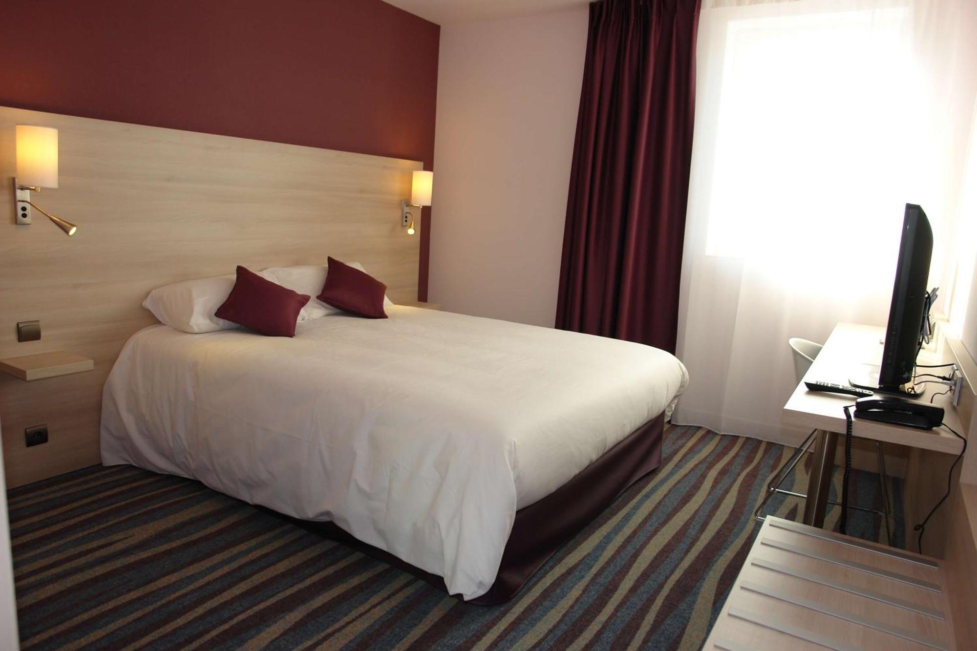 Brit Hotel Vendee Mer Les Achards  외부 사진